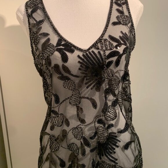 Sequin and bead top - Picture 1 of 10